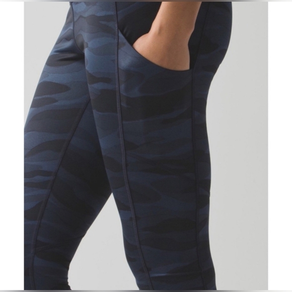Lululemon speed wunder tight blue camo leggings size 4 athletic workout w/pocket - Picture 12 of 16